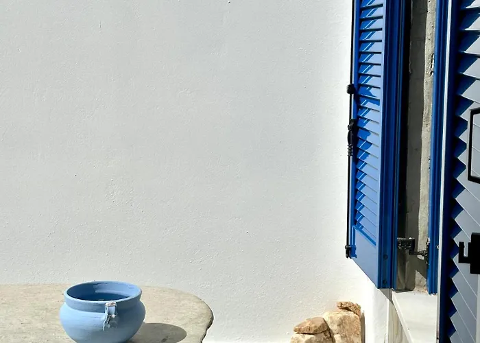 Tinos Boutique House *