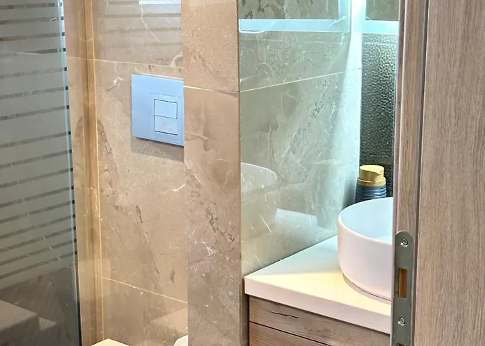 Tinos Boutique House بيت للعطل *